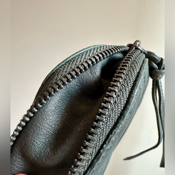 NWT We The Free Wyatt Crossbody Forest Green Leather - Picture 7 of 7